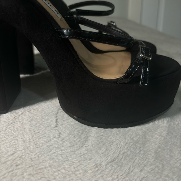 Steve Madden Erica Black Suede Platform Strappy Sandals Size 10 - Picture 9 of 11